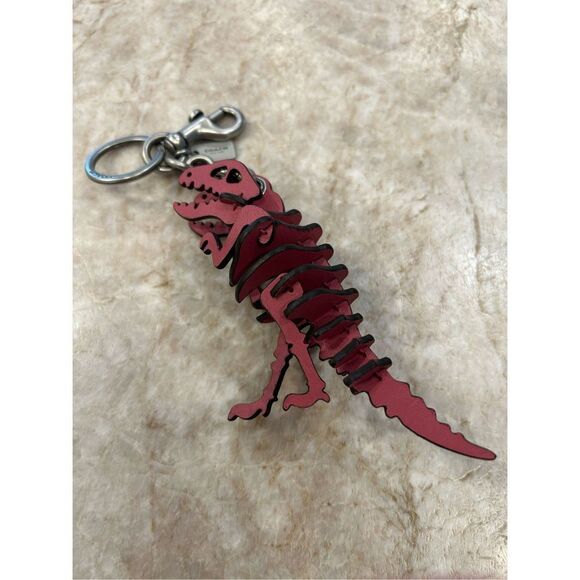 COACH Large Rexi Puzzle Keychain - Picture 3 of 6